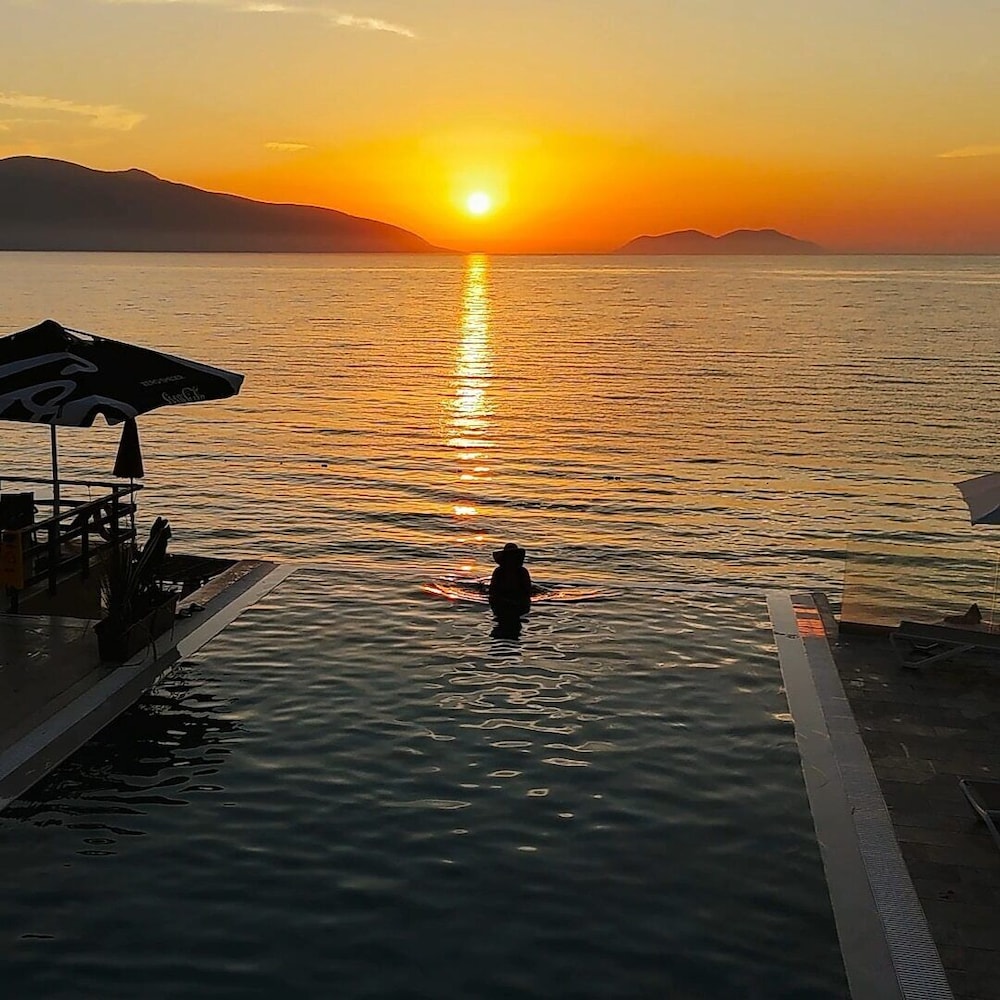 Milano - Orikum - Dukes Albania