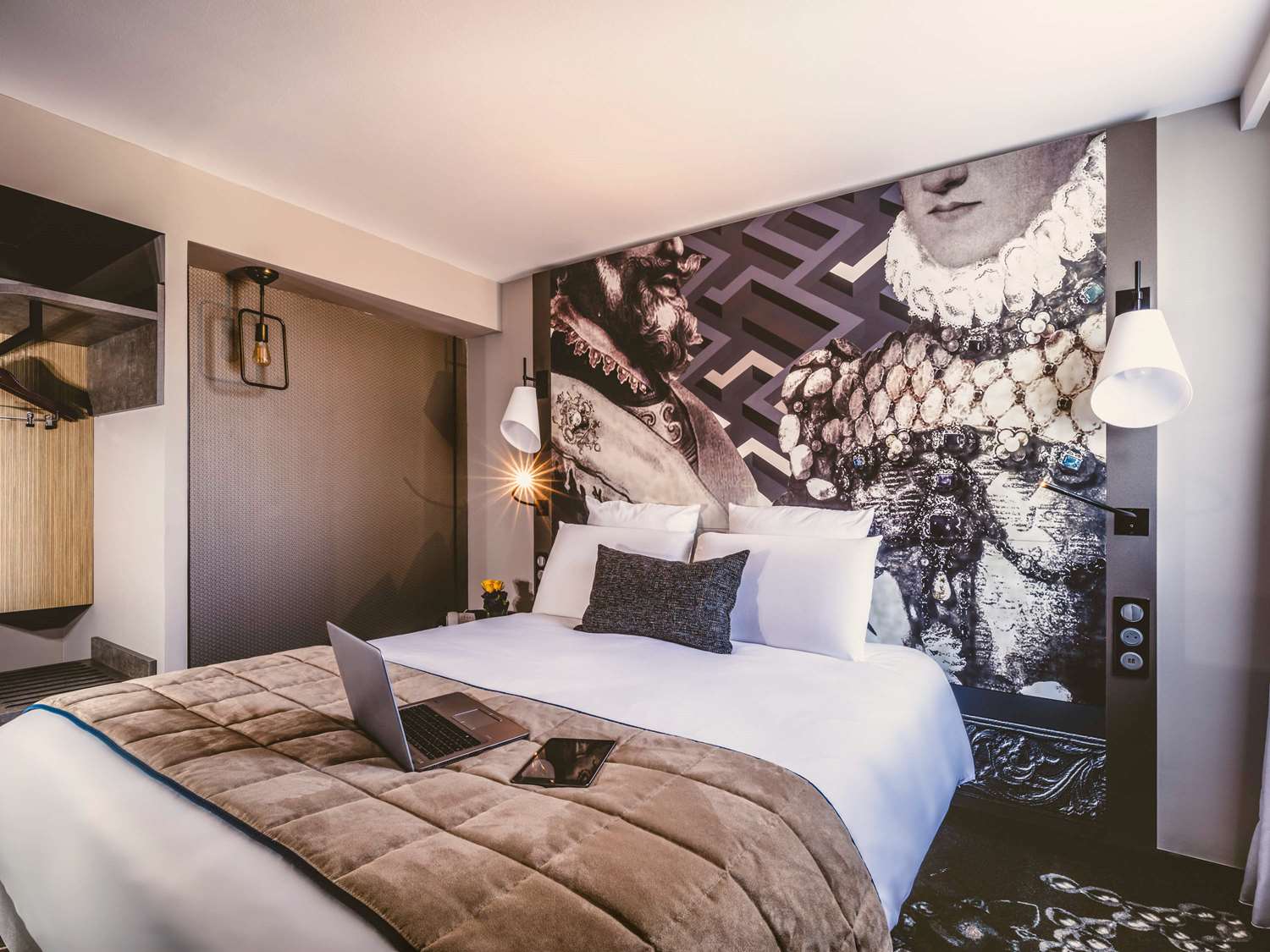 Double room, privilege