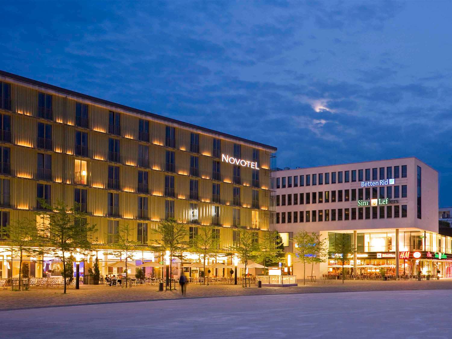 

Napoli - Monaco di Baviera - Novotel München Messe