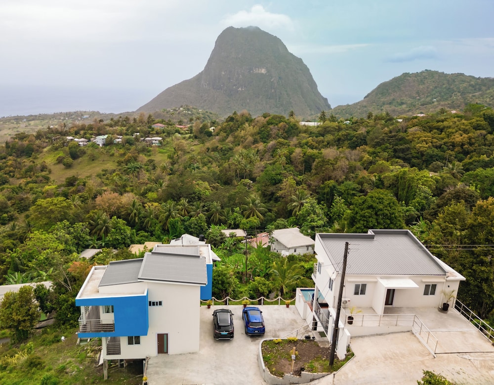 

Roma - Soufriere - Majestic Dream Villas