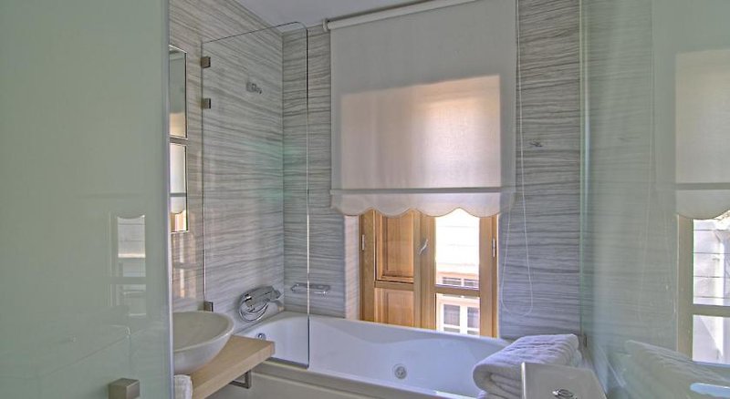 

Rimini - Rethymno - Bellagio Luxury Boutique Hotel