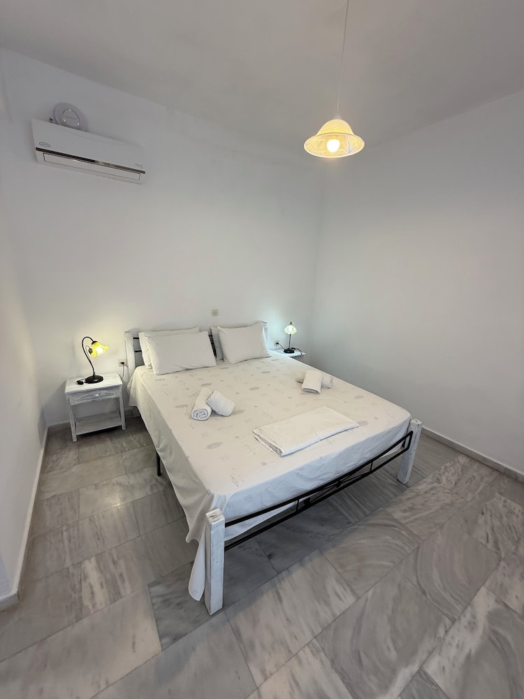 

Roma - Isola di Tínos - Galini Bungalows