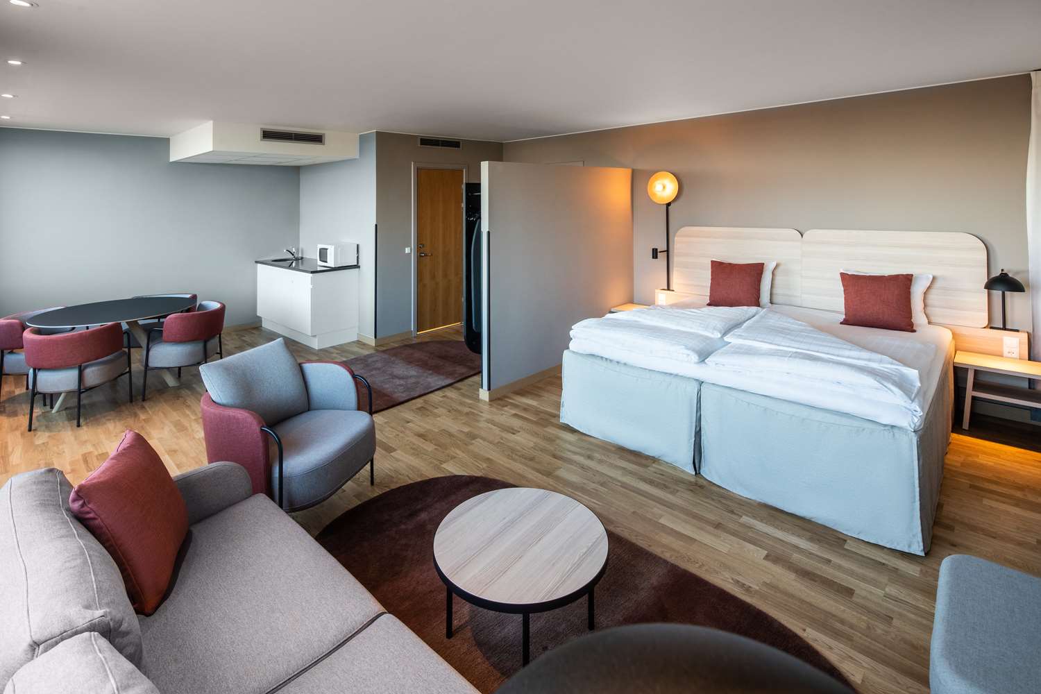 Master suite