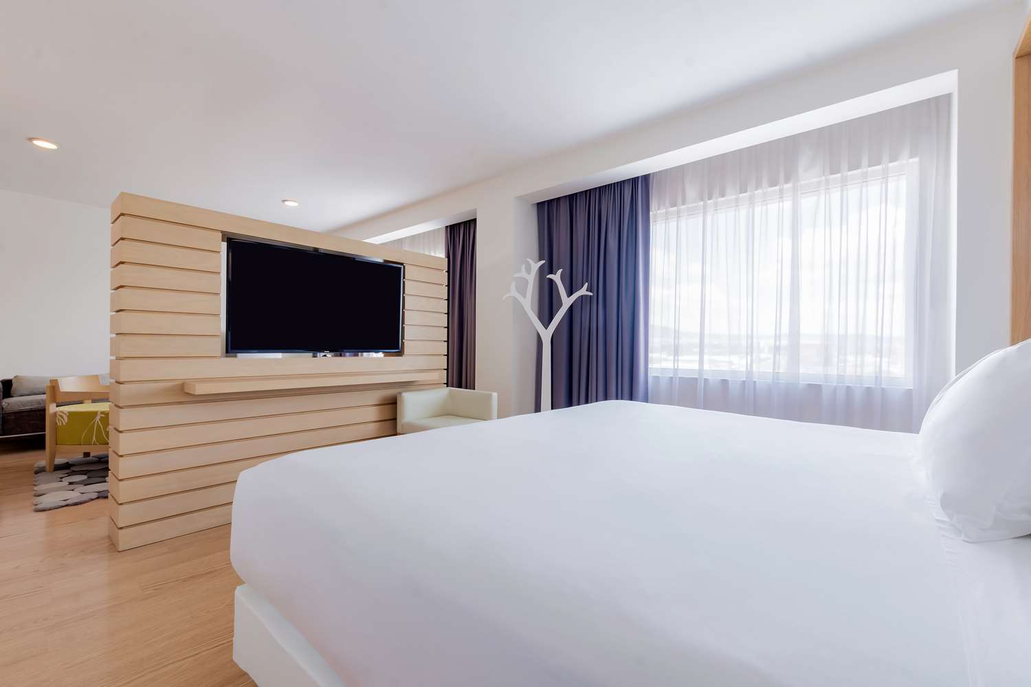 Suite, junior