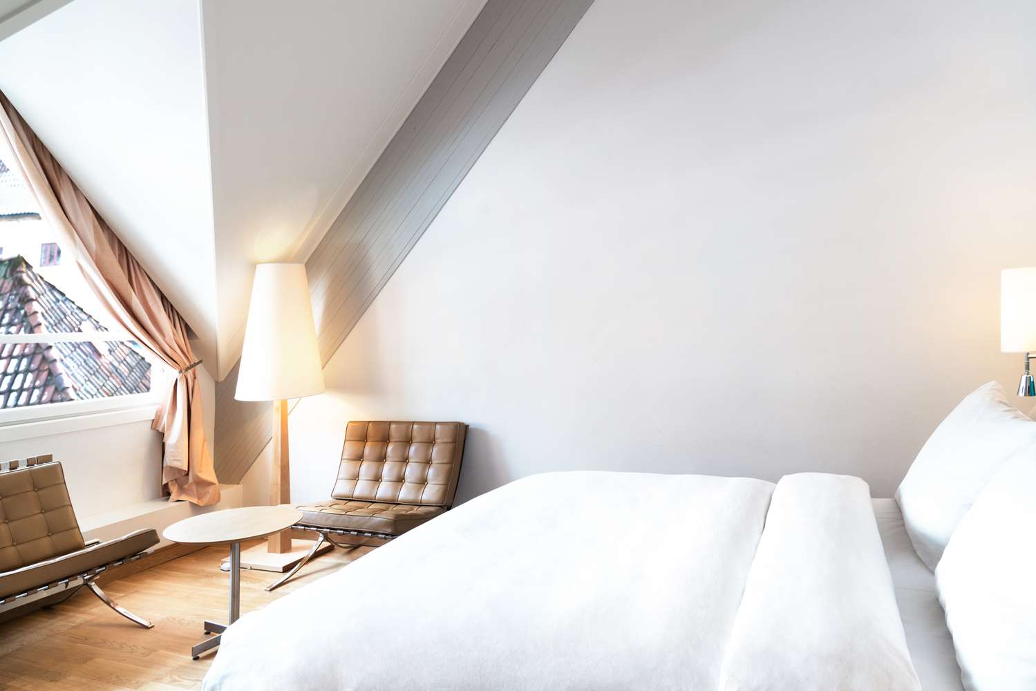 Double or twin room, superior, city view