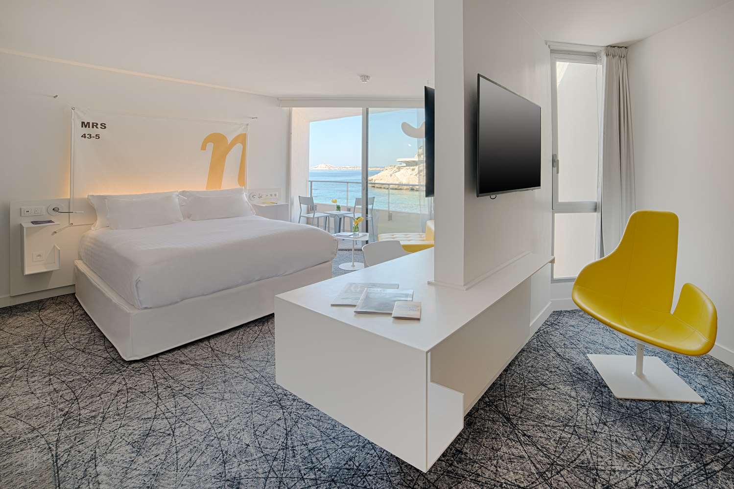 Suite, vue sur la mer
