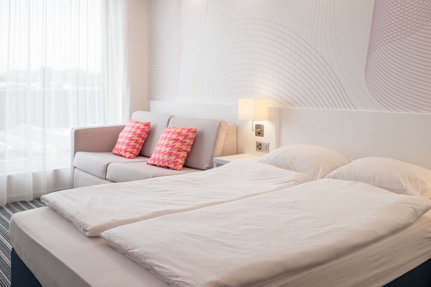 Double or twin room, design, comfort