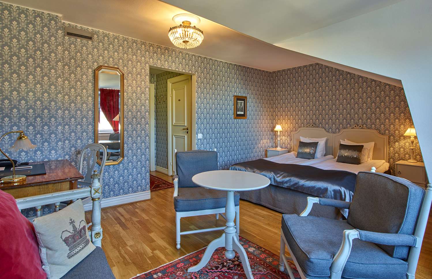 Superior room