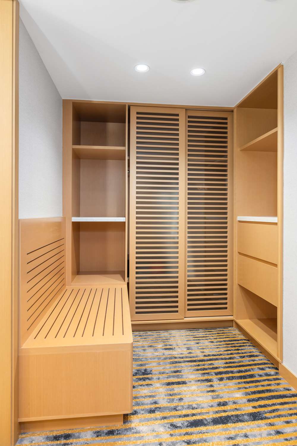 Suite, premium