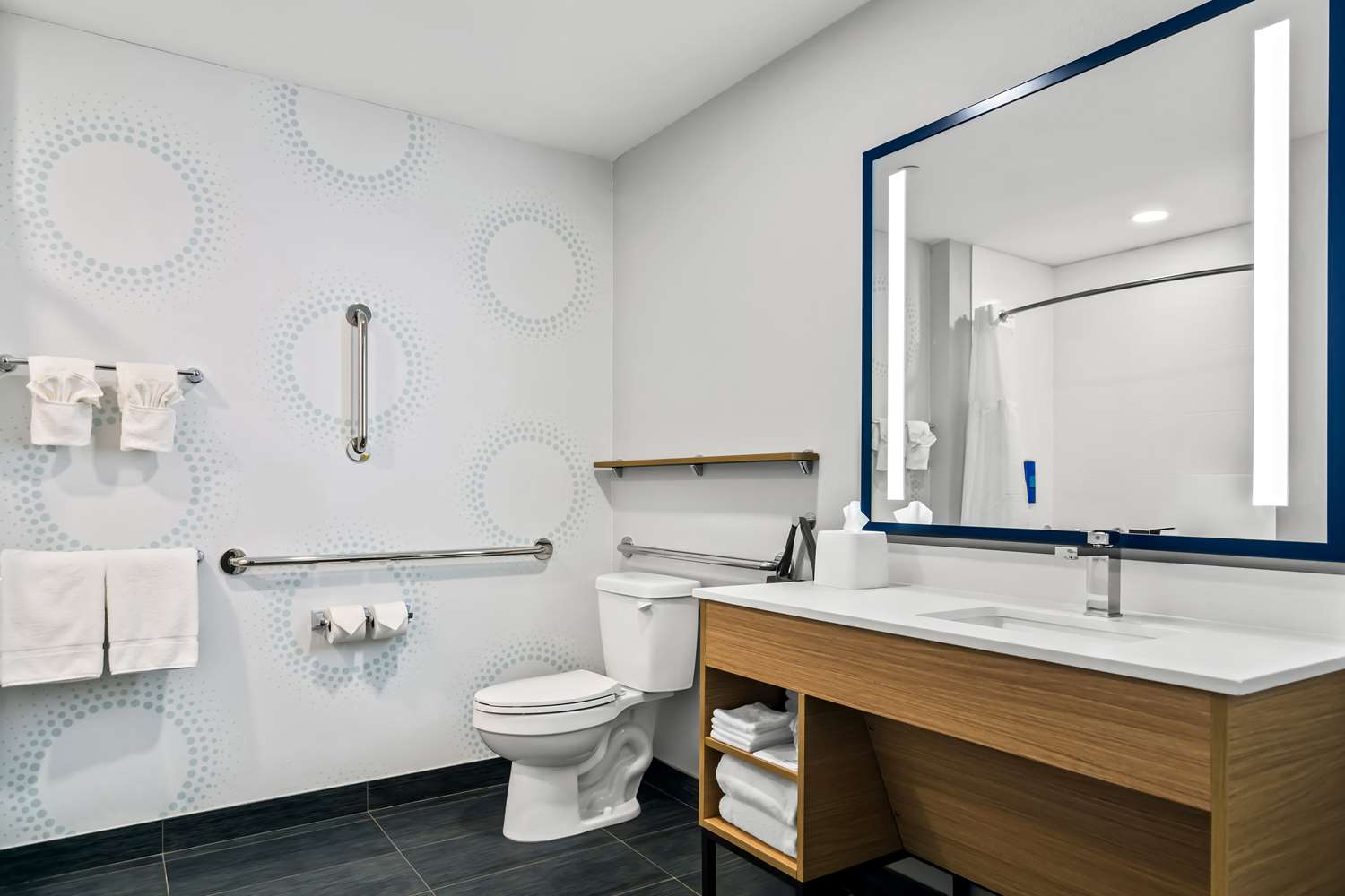 Camera twin, accessibile