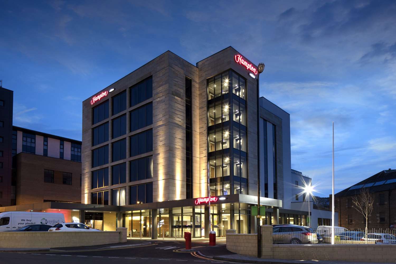 

Catania - Dundee - Hampton by Hilton Dundee
