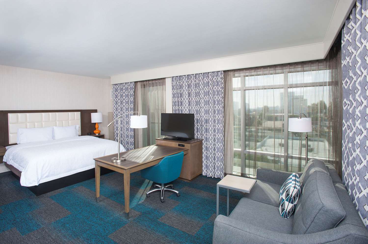 Suite, studio, balcony