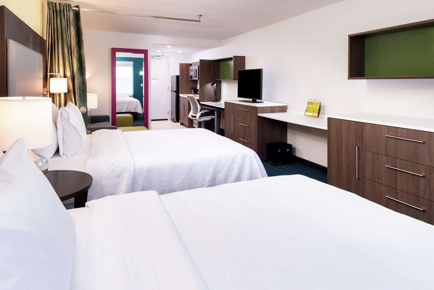 Suite, studio, accessible
