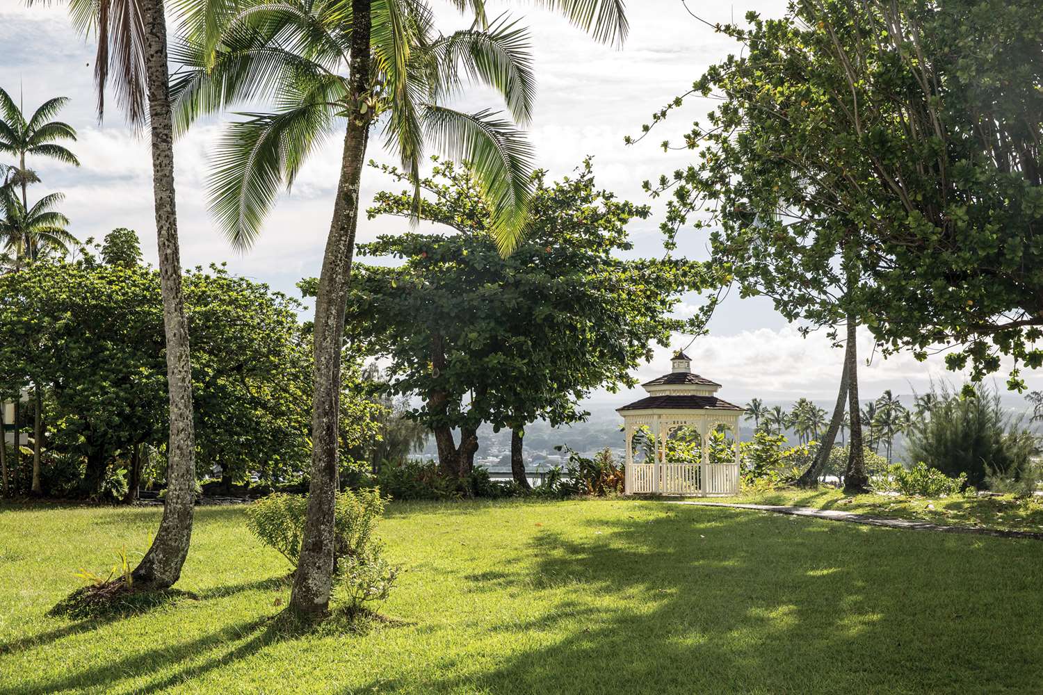 

Bologna - Hilo - Grand Naniloa Hotel Hilo - a DoubleTree by Hilton