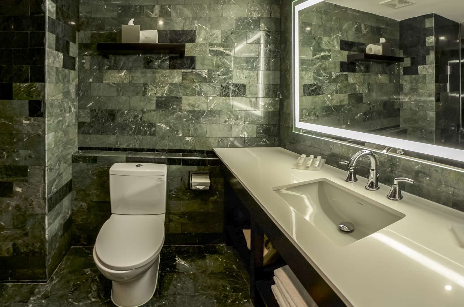 Double room, city view