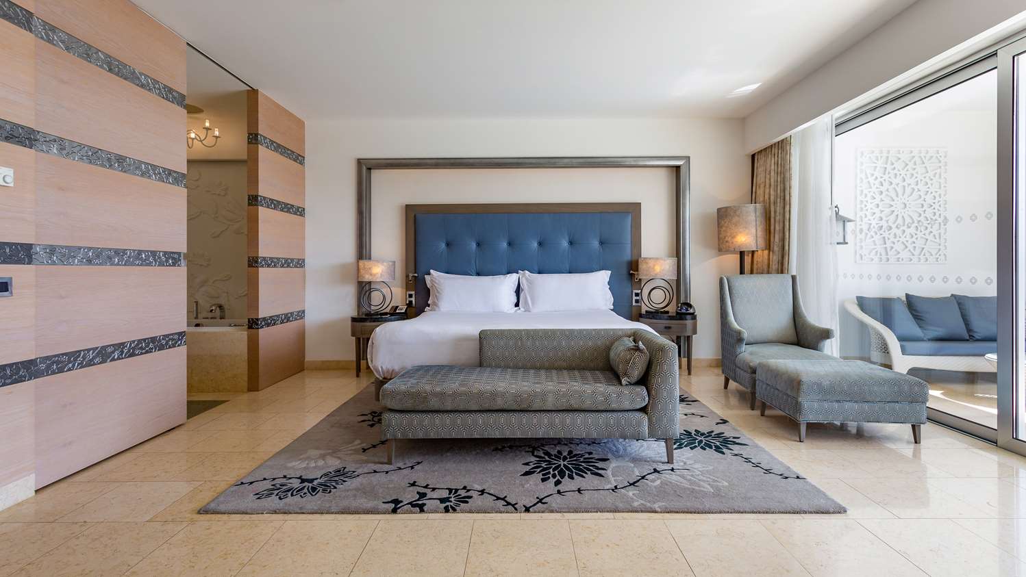 Grand Deluxe Suite