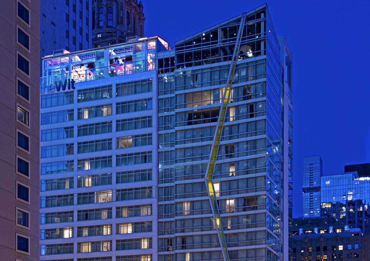 

Roma - Chicago - theWit Chicago, a Hilton Hotel