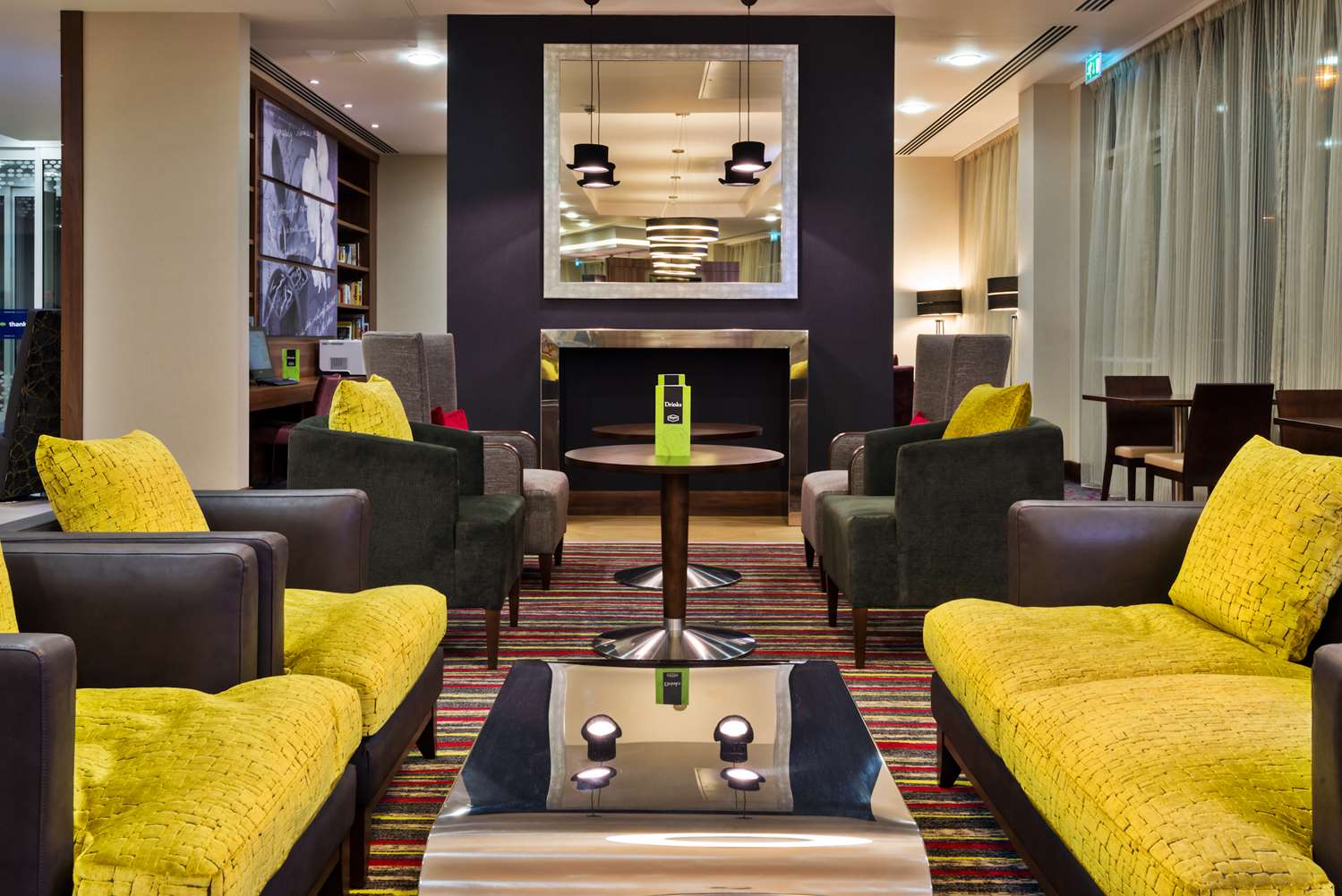 

Milano - Luton - Hampton by Hilton London Luton Airport