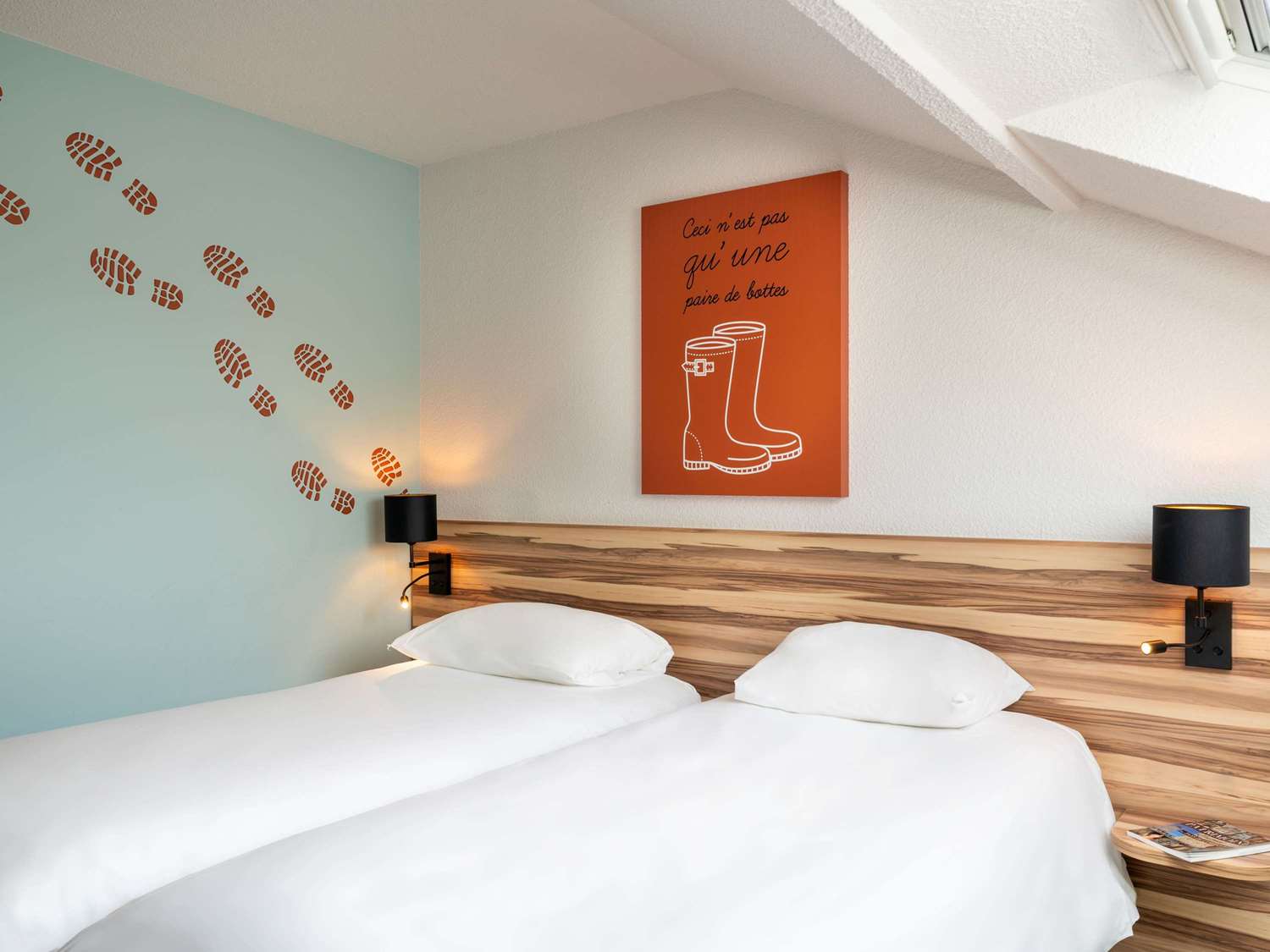 Classic room with twin beds