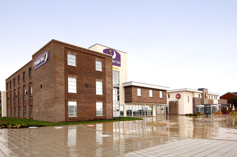 

Roma - Cardiff - Premier Inn Barry Island