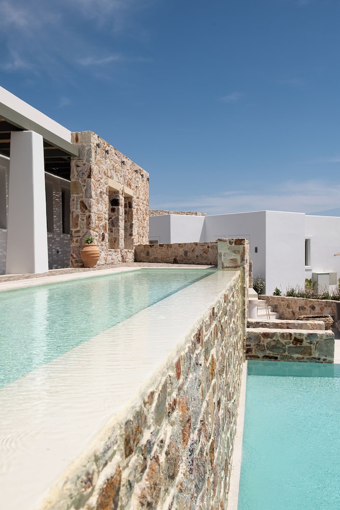 

Roma - Kimolos - Espera Suites