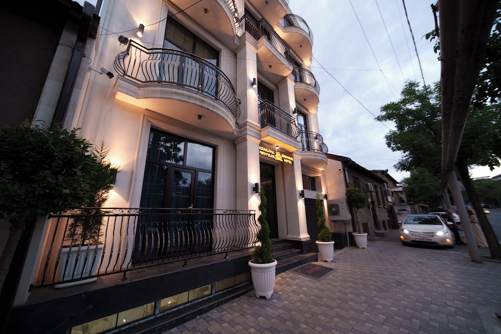 Milano - Yerevan - Emmanuel Hotel Yerevan