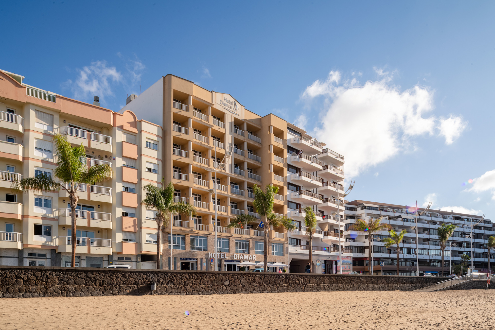 

Bari - Costa Teguise - Checkin Diamar