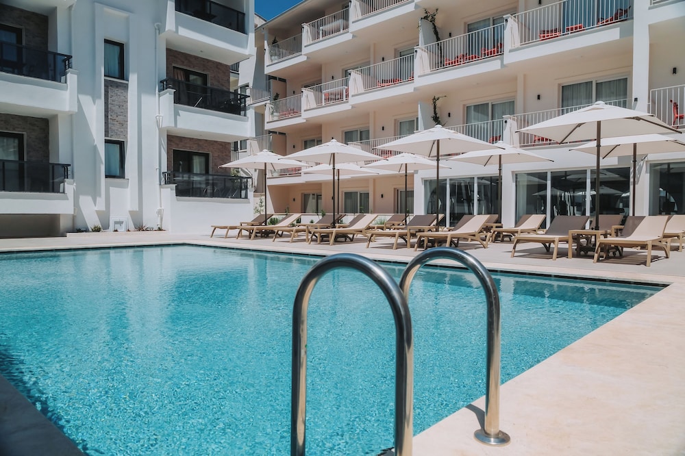 

Milano - Marmaris - Diplomat Suites