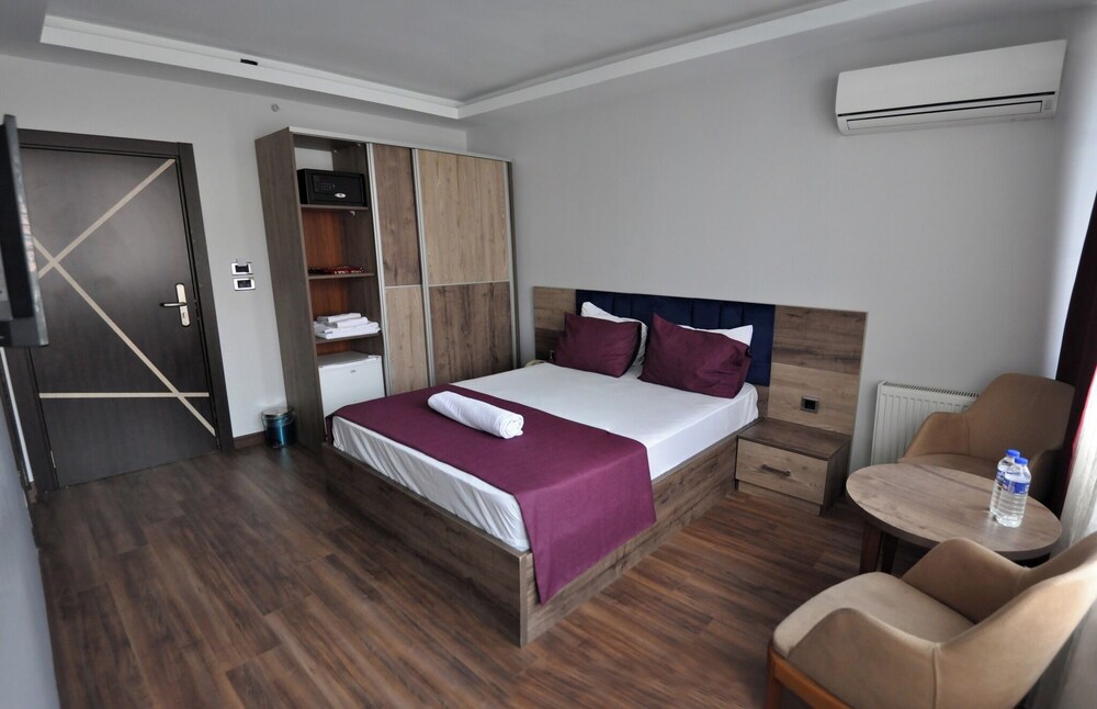 

Milano - Bursa - Waha Hotel