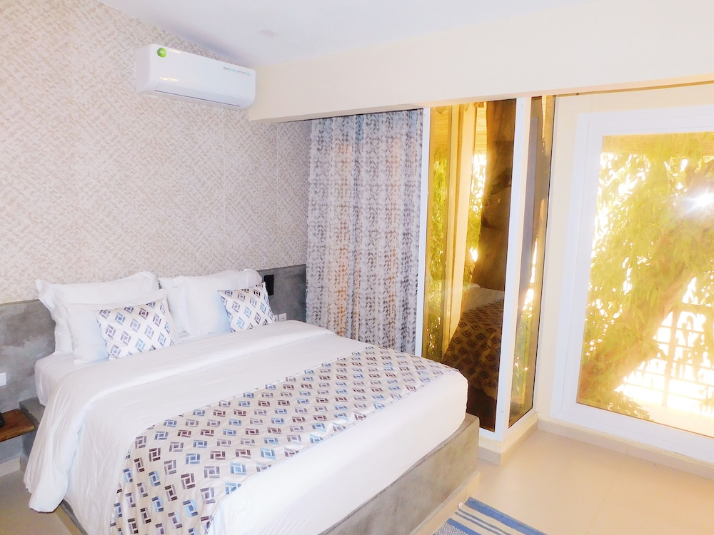 

Milano - Somone - YUMA LODGE SALY