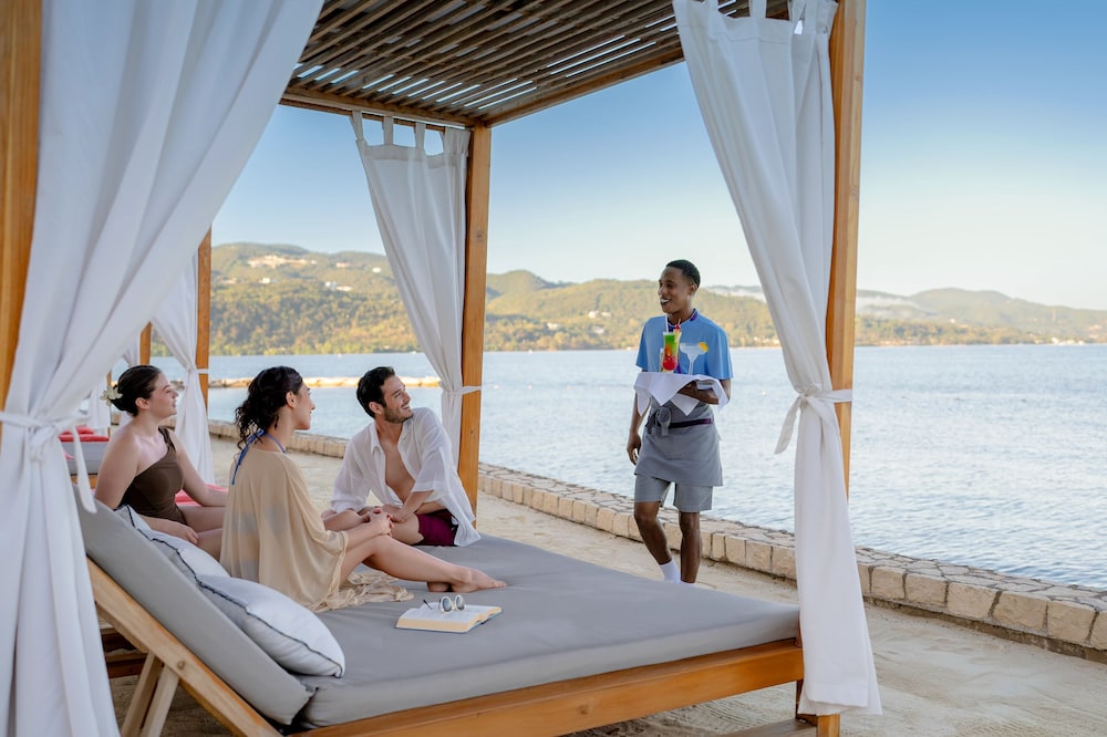 

Napoli - Montego Bay - Secrets St James Adults Only - All Inclusive
