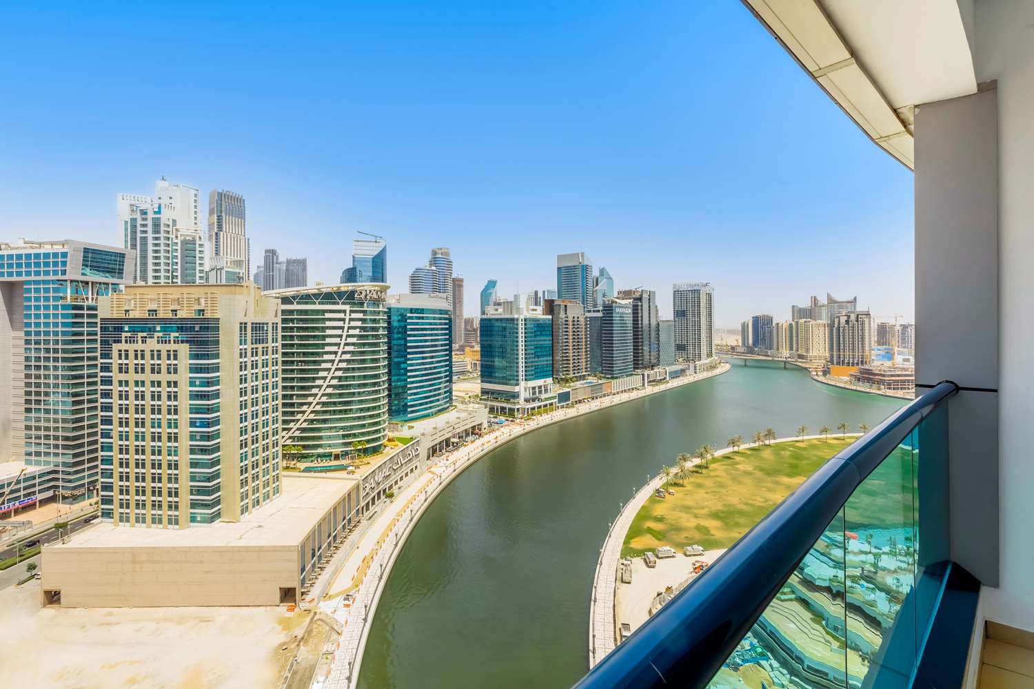 Suite, city view, lounge access