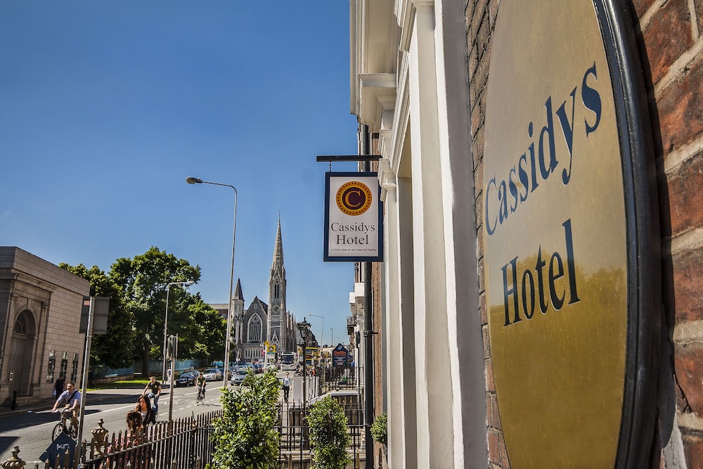 

Bari - Dublino - Cassidys Hotel