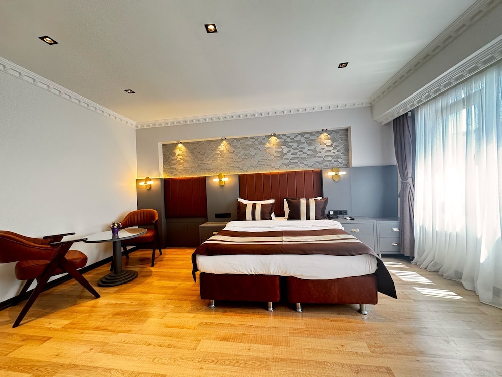 

Bari - Istanbul - Blue Istanbul Hotel Taksim