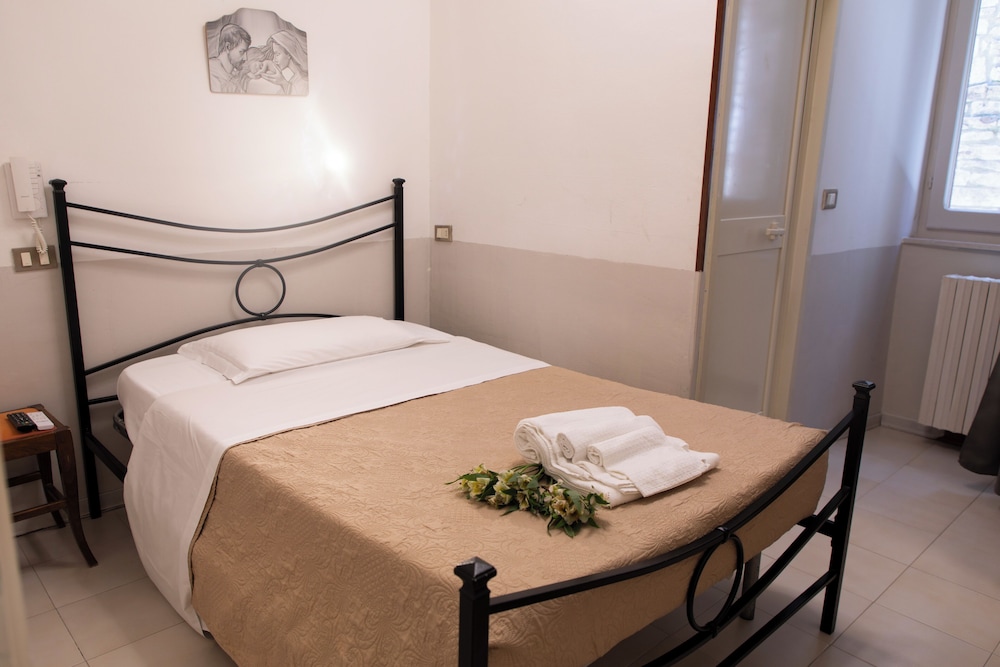

Roma - Assisi - Hotel Il Vicoletto
