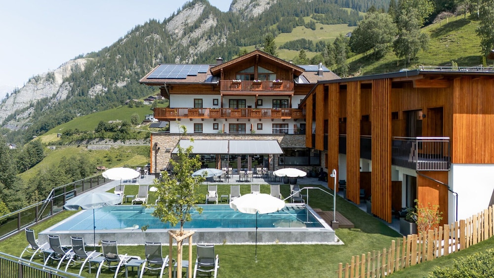 Wagrain - Hotel Dorfer