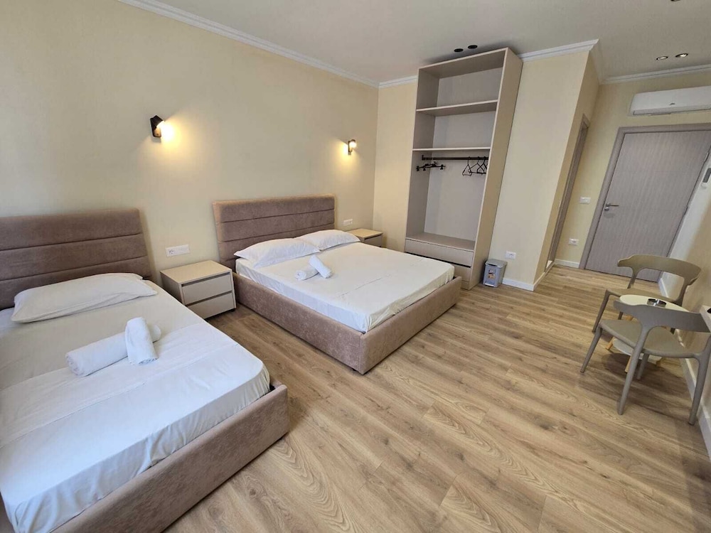 

Milano - Durrës - OKEJ Hotel