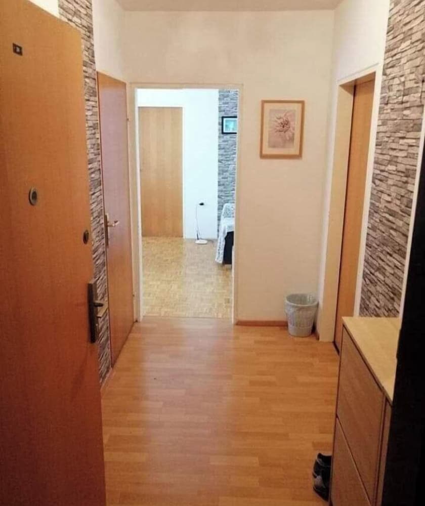 

Roma - Lubiana - ARENA ROOMS