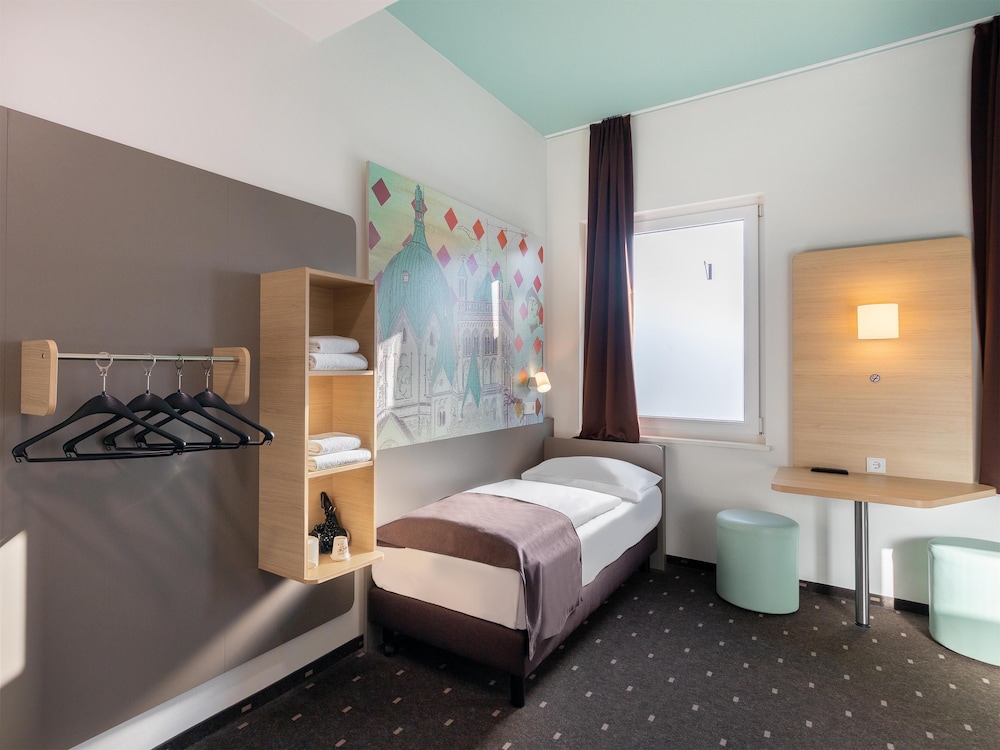 

Napoli - Dusseldorf - B&B Hotel Neuss