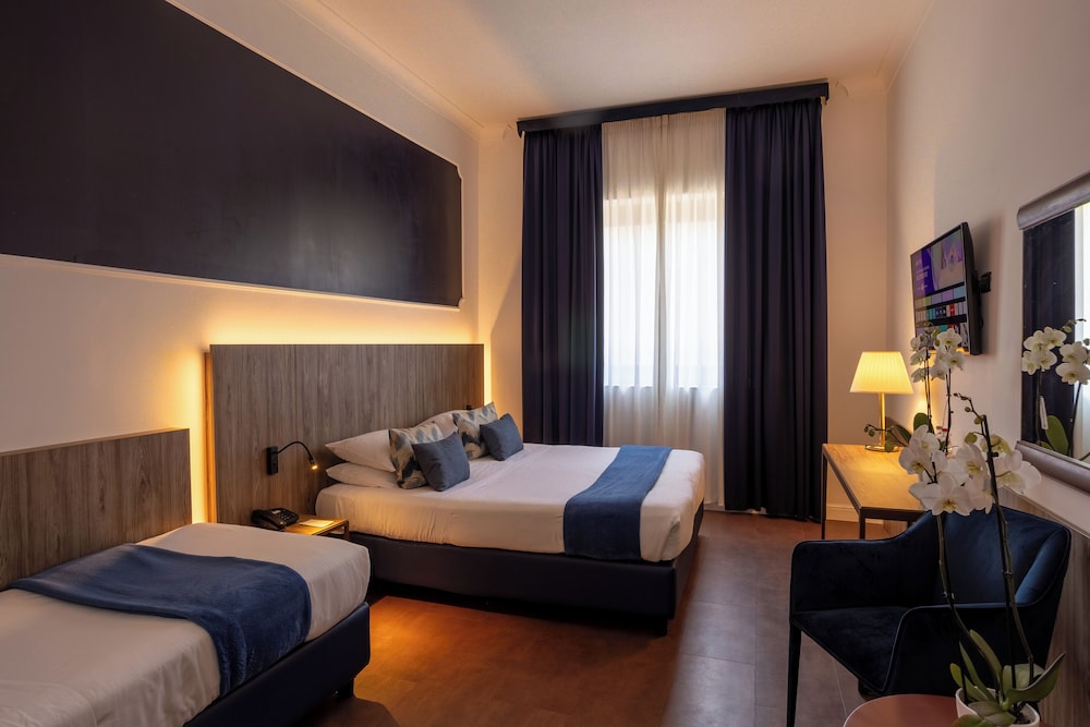 

Milano - Roma - Grand Hotel Tiberio
