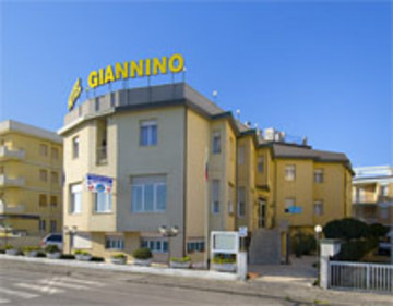 

Roma - Sirolo - Hotel Giannino