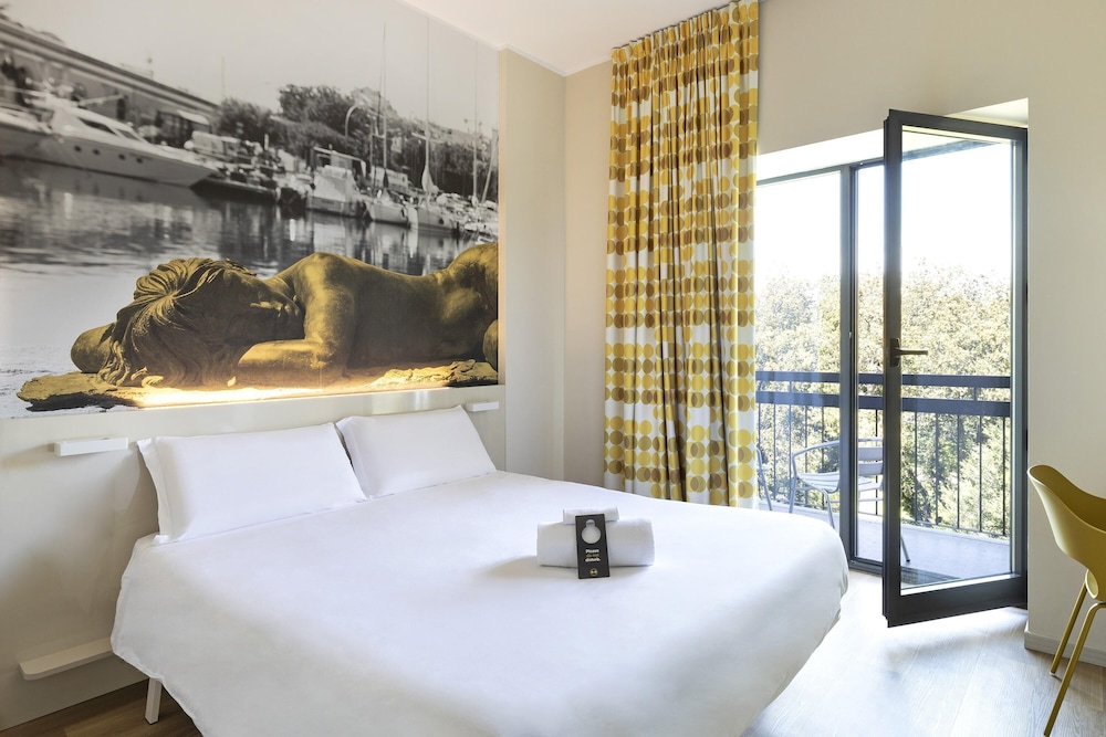

Palermo - Savona - B&B Hotel Savona