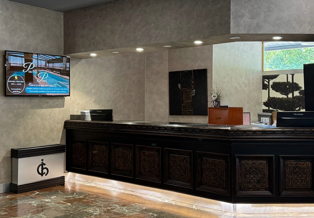 Hotel Condestable Iranzo