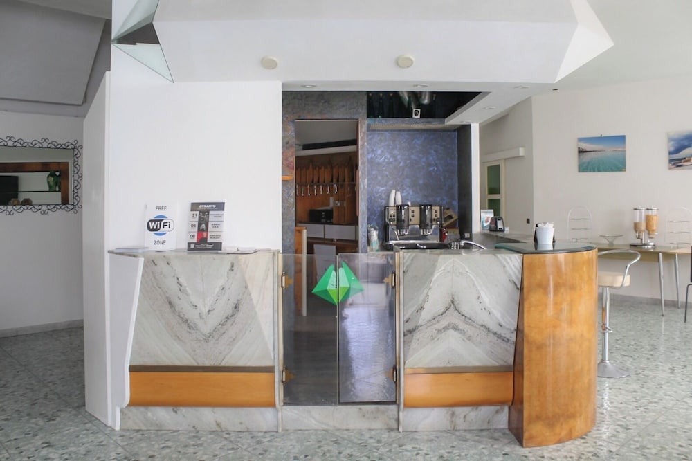 

Roma - Otranto - Hotel Pietra Verde