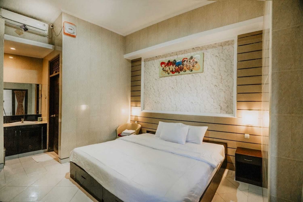 

Bologna - Uluwatu - Denays Guest House Jimbaran