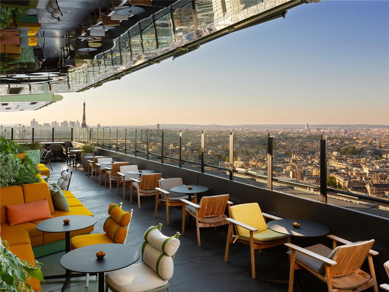 

Alghero - Parigi - Pullman Paris Montparnasse