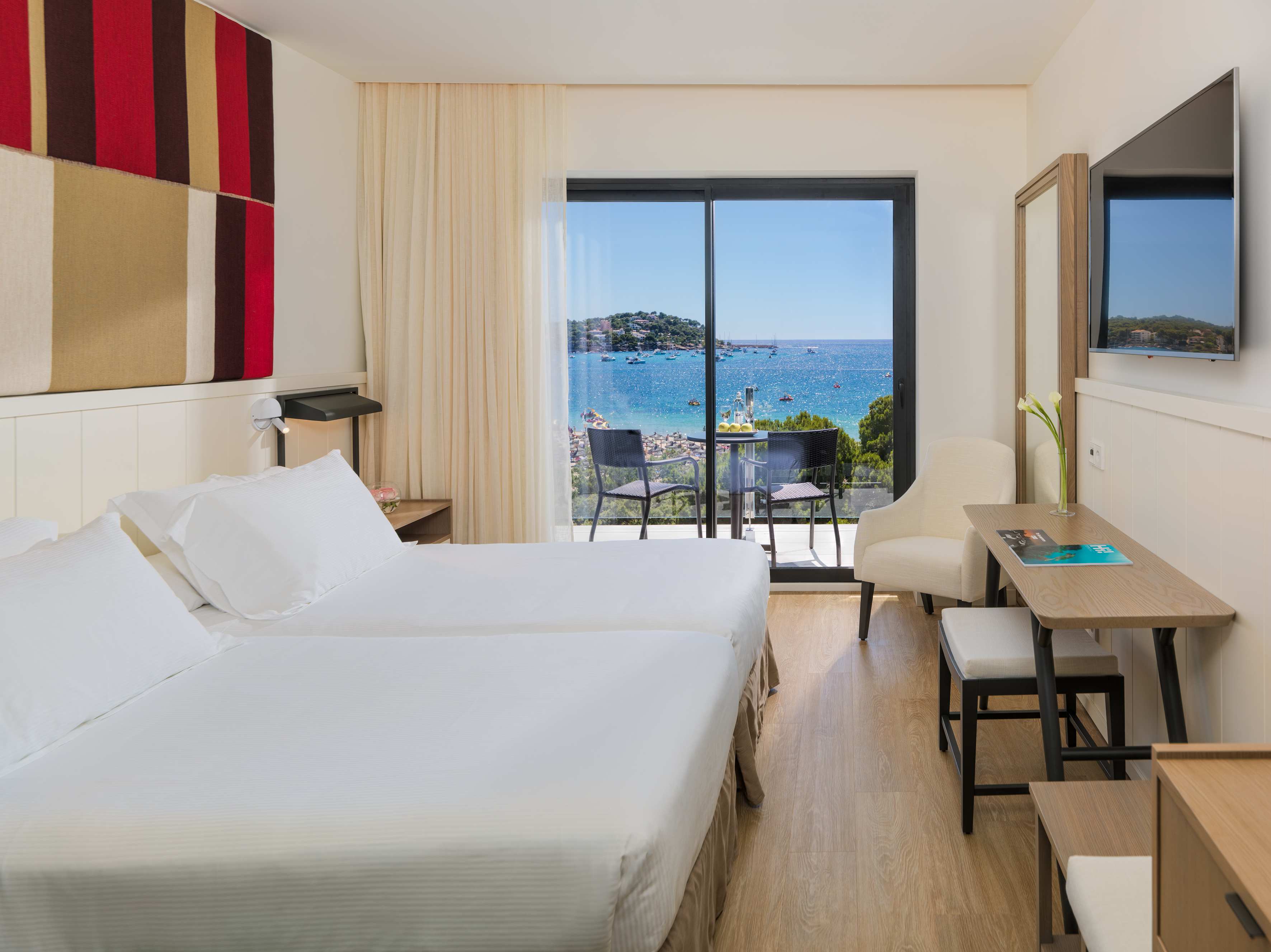 Superior double room with sea view