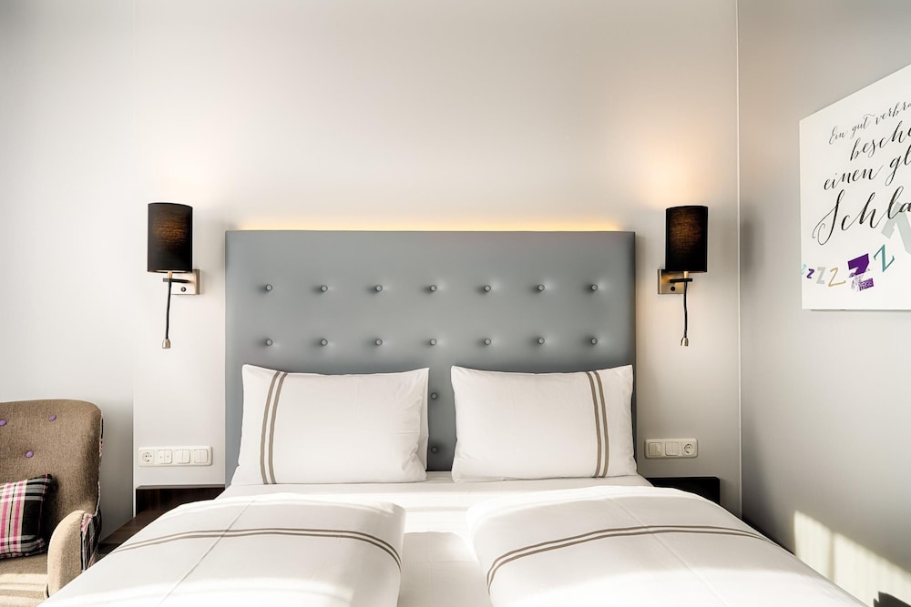 

Napoli - Monaco di Baviera - Premier Inn München City Ost