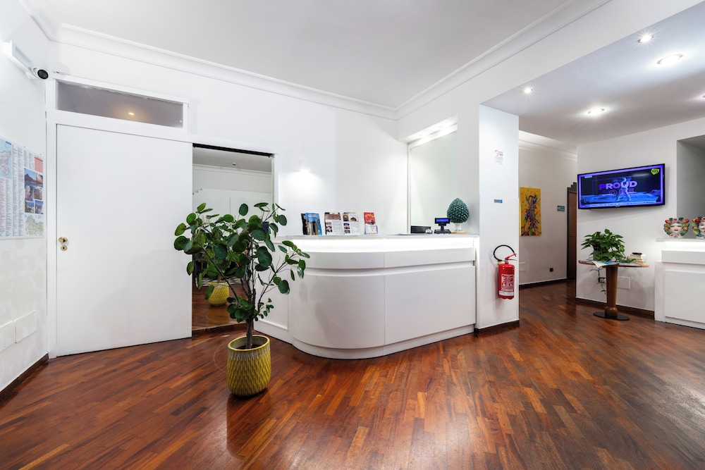 

Milano - Sicilia Ovest - Palermo, Cefalù,Trapani, San Vito, Mare Italia - Hotel City Center