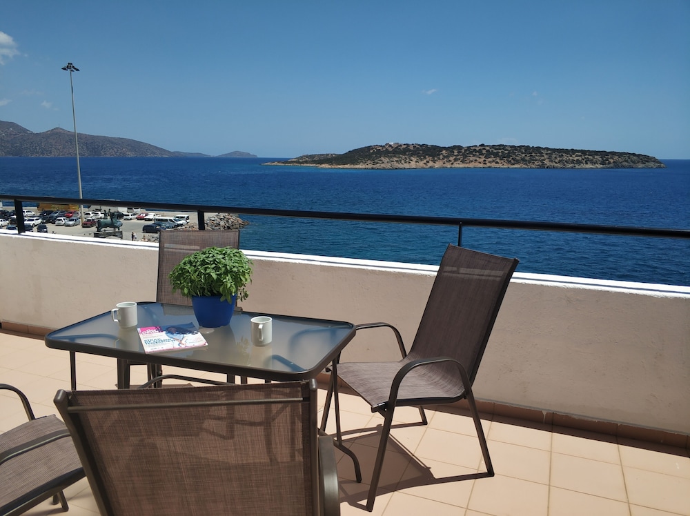 

Roma - Agios Nikolaos, Creta - 9 Muses Apartments